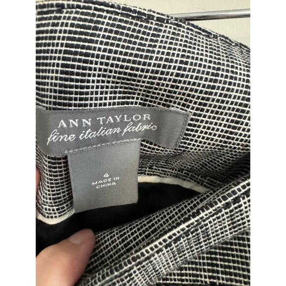 Ann Taylor Plaid Pencil Skirt Cotton Blend Size 4 - Picture 3 of 3